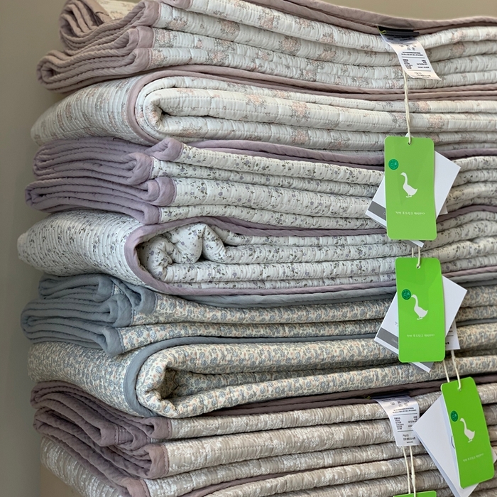 91家纺网 家纺一手货源 找家纺 2024新款舒适床盖三件套-实拍 组合图仅供参考