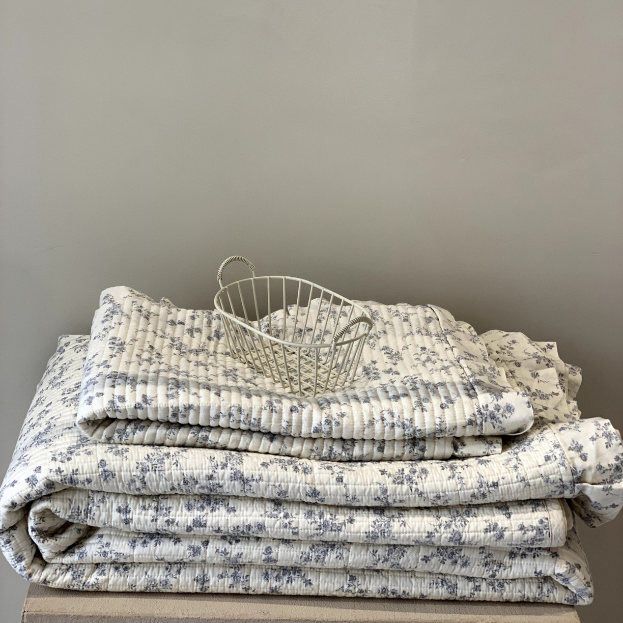 91家纺网 家纺一手货源 找家纺 （总）汇庭 2025秋冬新款芳菲庄园床盖三件套系列