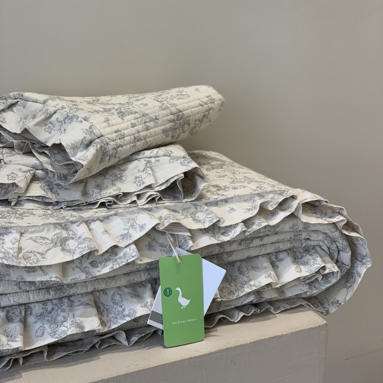 91家纺网 家纺一手货源 找家纺 汇庭 2025秋冬新款麻三月床盖三件套系列 苏梨士