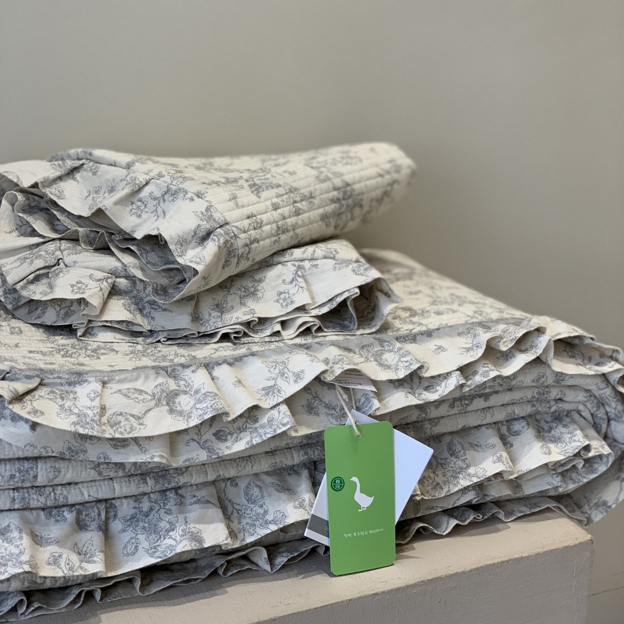 91家纺网 家纺一手货源 找家纺 汇庭 2025秋冬新款麻三月床盖三件套系列 苏梨士