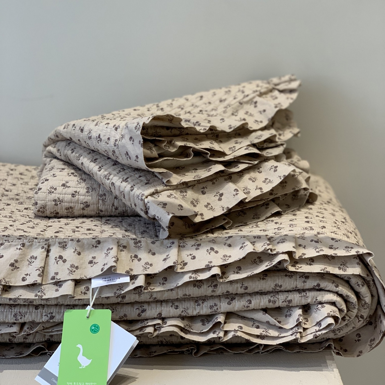 91家纺网 家纺一手货源 找家纺 汇庭 2025秋冬新款麻三月床盖三件套系列 夜曲