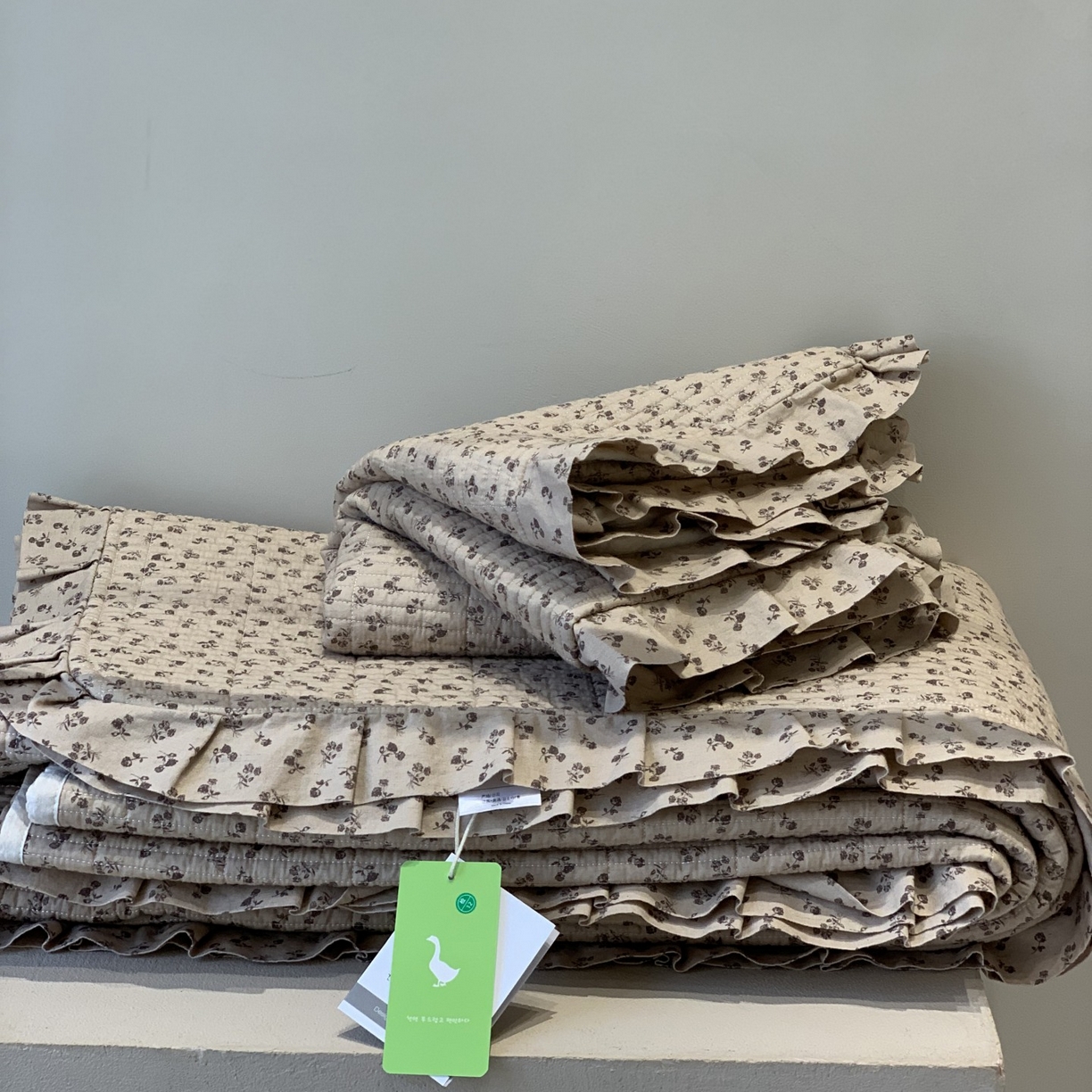 91家纺网 家纺一手货源 找家纺 汇庭 2025秋冬新款麻三月床盖三件套系列 夜曲