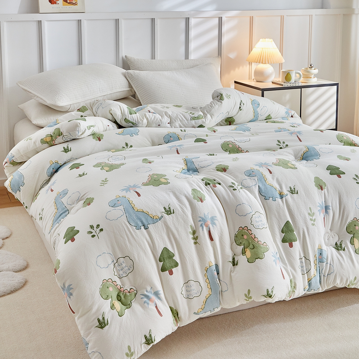 91家纺网 家纺一手货源 找家纺 梦镜家纺 2025新款A类卡通棉花被被子被芯 恐龙星球