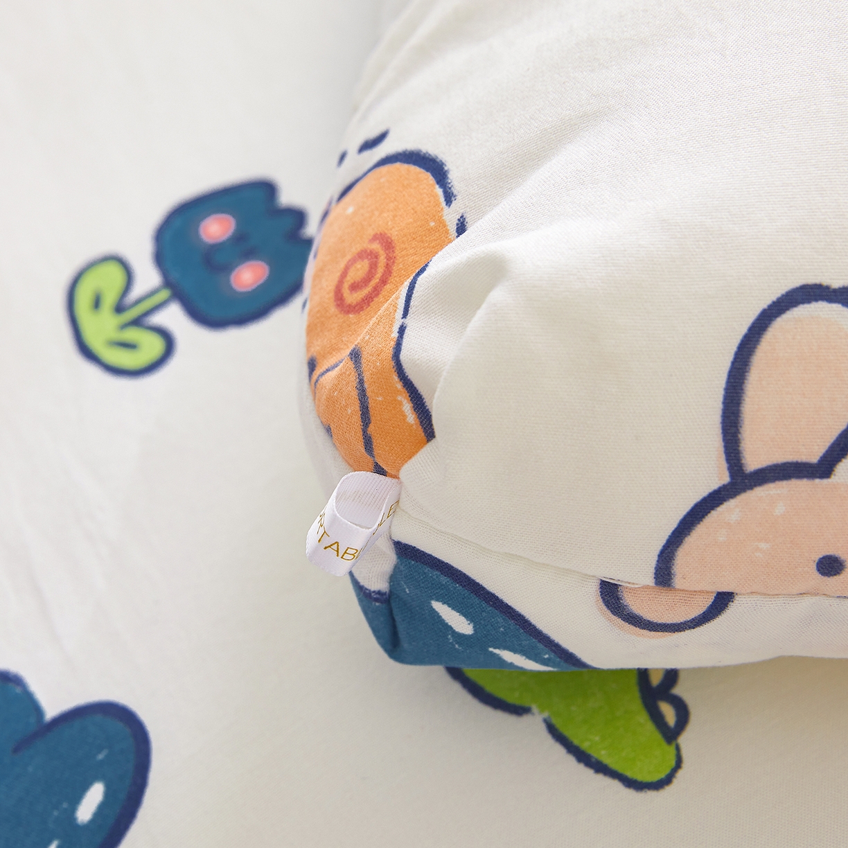 91家纺网 家纺一手货源 找家纺 梦镜家纺 2025新款A类卡通棉花被被子被芯 狂欢派对