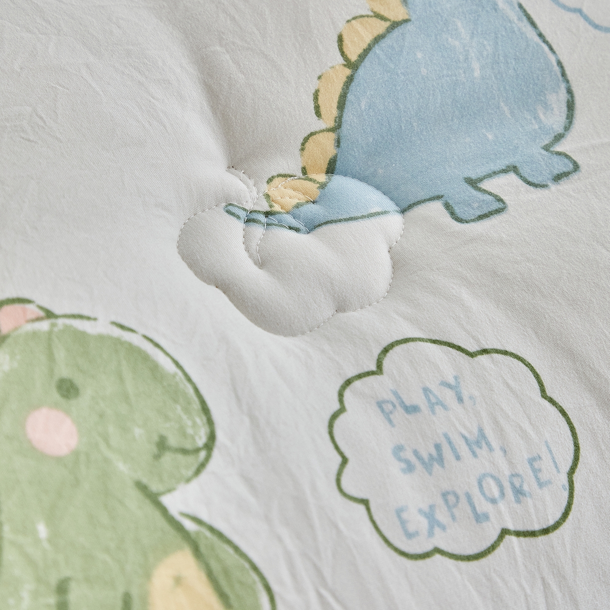 91家纺网 家纺一手货源 找家纺 梦镜家纺 2025新款A类卡通棉花被被子被芯 恐龙星球