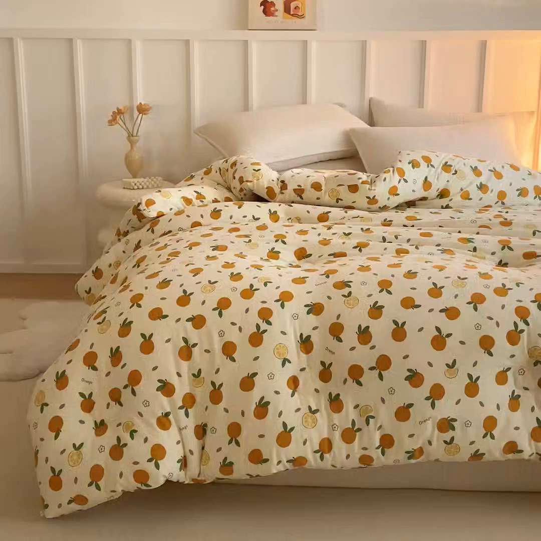 91家纺网 家纺一手货源 找家纺 梦镜家纺 2025新款A类卡通棉花被被子被芯 橙意满满