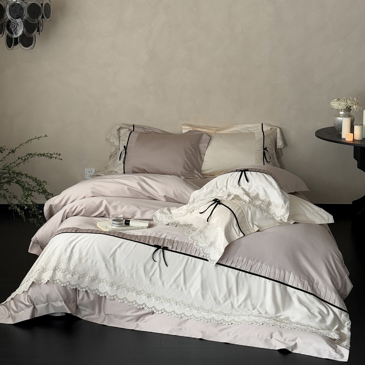 91家纺网 家纺一手货源 找家纺 佳汐蓝家纺 秋冬新品100支澳棉立体刺绣双层花边+打褶+蝴蝶结四件套--邂逅 朱褐色