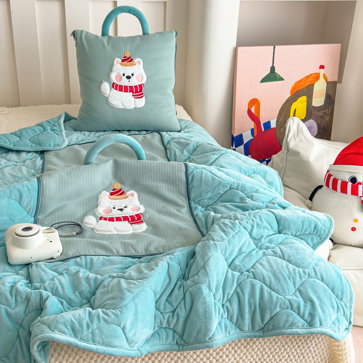 诺可 2025新款牛奶绒卡通贴布绣围脖生日小狗手提多功能抱枕被 围脖生日小狗-绿