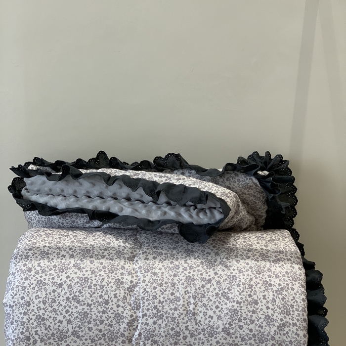 91家纺网 家纺一手货源 找家纺 （总）汇庭 2025秋冬新·花边款单双人豆豆被系列