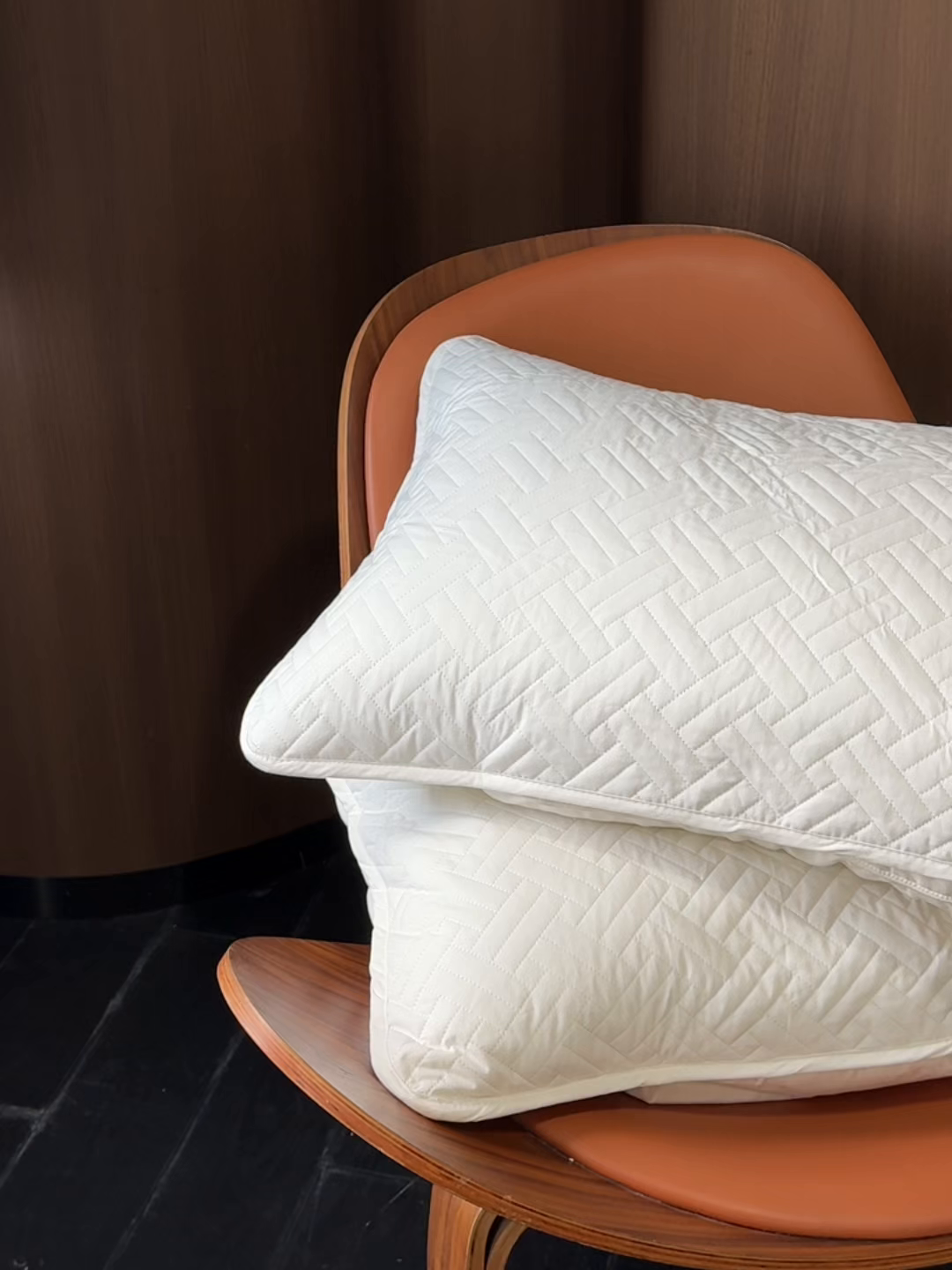 91家纺网 家纺一手货源 找家纺 芯氧 2026新款Michelle 希尔顿酒店星级纯棉三防枕套 灰色