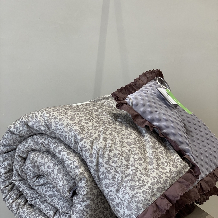 91家纺网 家纺一手货源 找家纺 汇庭 2025秋冬新·花边款单双人豆豆被系列 静香