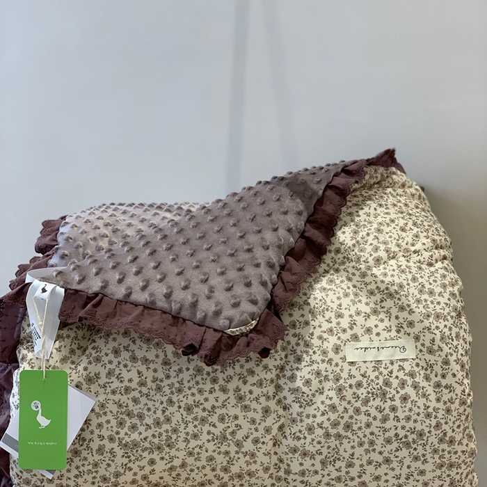91家纺网 家纺一手货源 找家纺 汇庭 2025秋冬新·花边款单双人豆豆被系列 莫尼卡