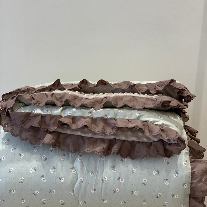 91家纺网 家纺一手货源 找家纺 汇庭 2025秋冬新·花边款单双人豆豆被系列 山海绿