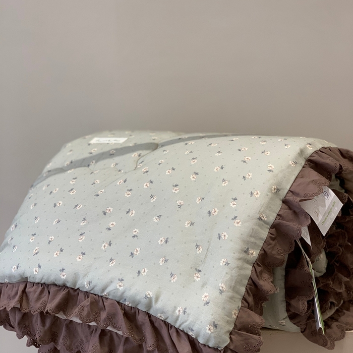 91家纺网 家纺一手货源 找家纺 汇庭 2025秋冬新·花边款单双人豆豆被系列 山海绿