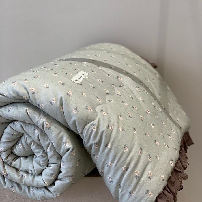 91家纺网 家纺一手货源 找家纺 汇庭 2025秋冬新·花边款单双人豆豆被系列 山海绿