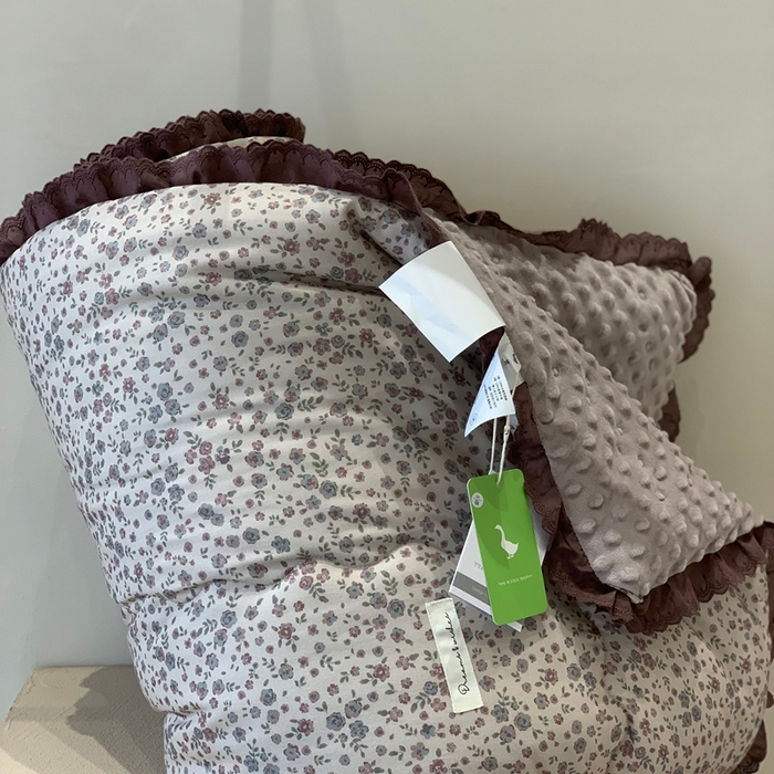 91家纺网 家纺一手货源 找家纺 汇庭 2025秋冬新·花边款单双人豆豆被系列 桃花溪