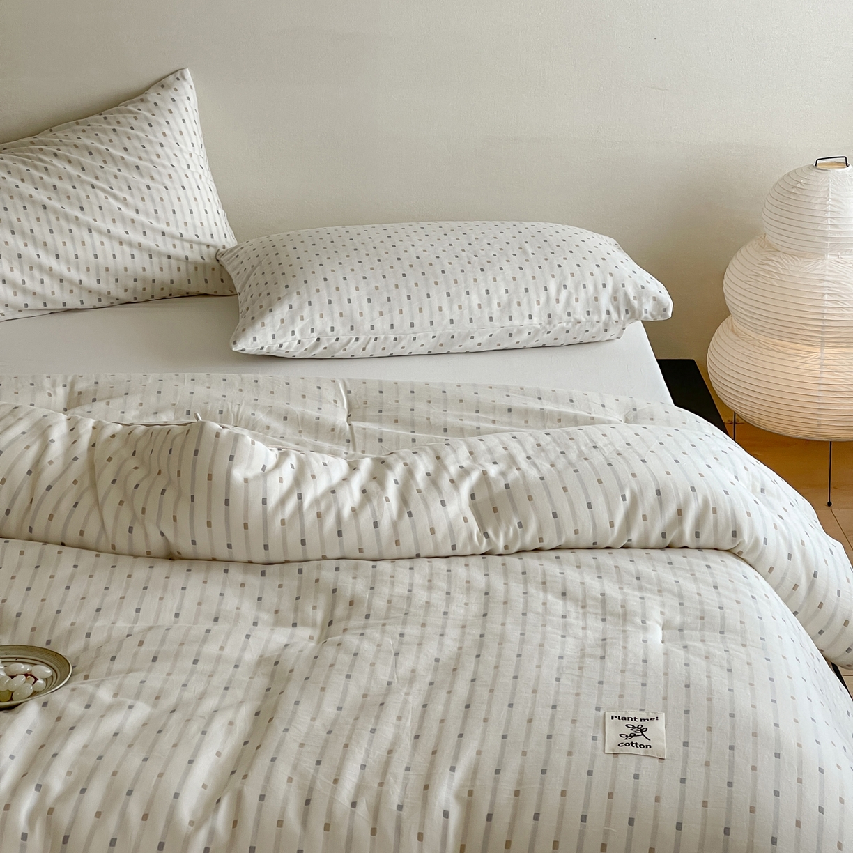 91家纺网 家纺一手货源 找家纺 佳汐蓝家纺 2025新款色织酵洗云感被 夏被 春秋被 冬被 被子被芯 极光-米白