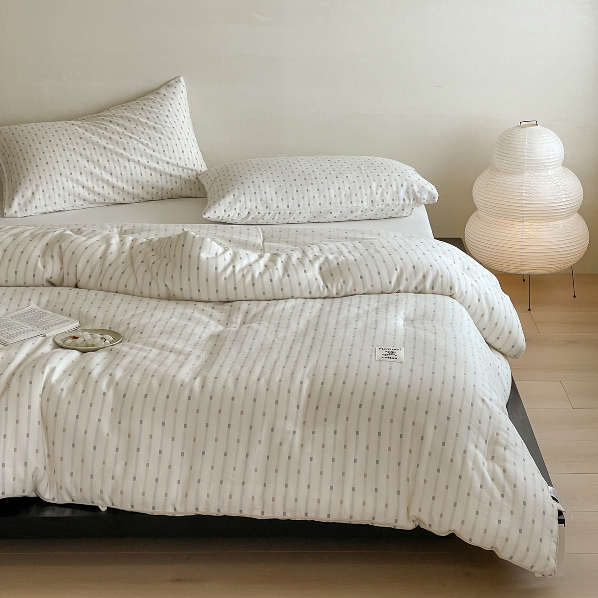 91家纺网 家纺一手货源 找家纺 佳汐蓝家纺 2025新款色织酵洗云感被 夏被 春秋被 冬被 被子被芯 极光-米白