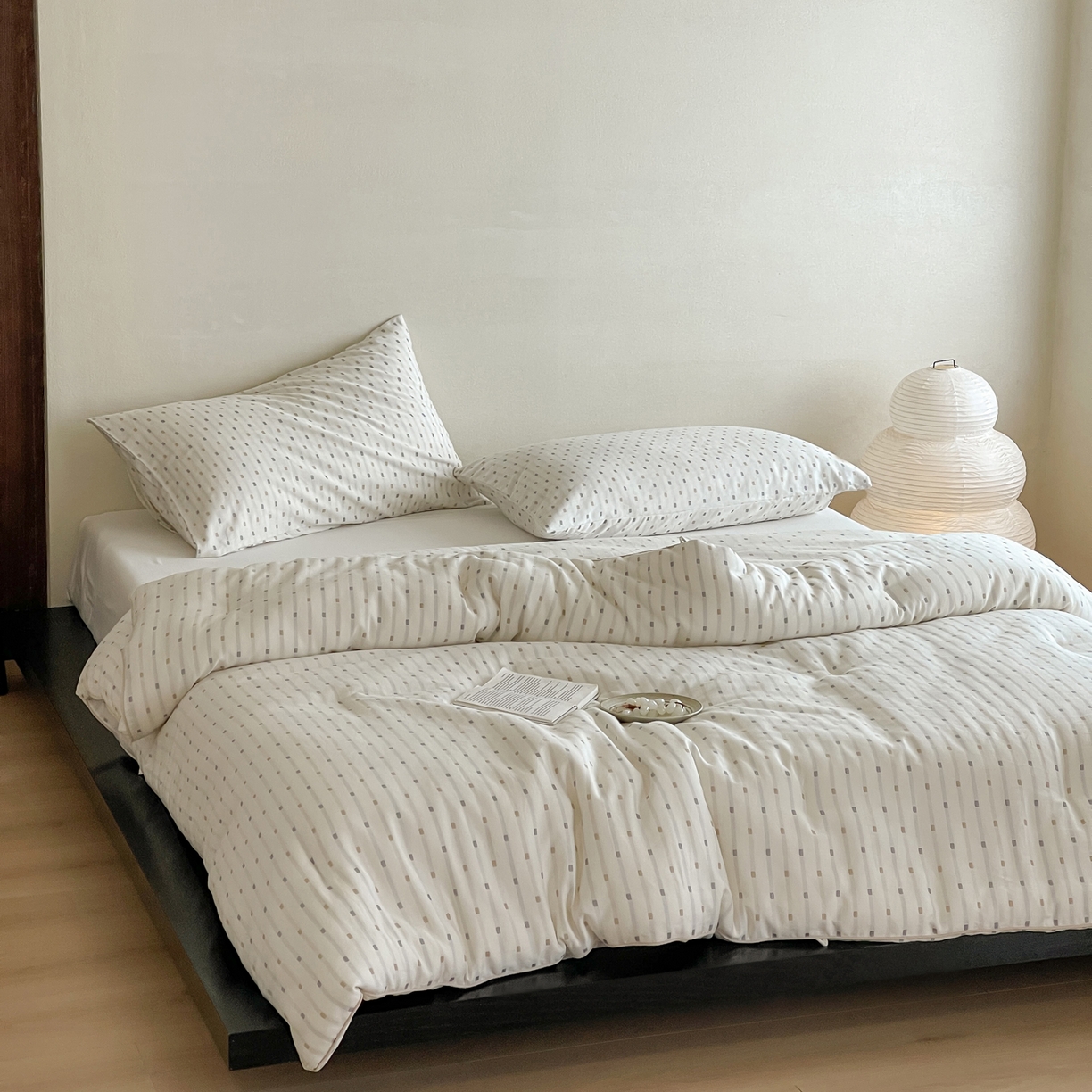 91家纺网 家纺一手货源 找家纺 佳汐蓝家纺 2025新款色织酵洗云感被 夏被 春秋被 冬被 被子被芯 极光-米白