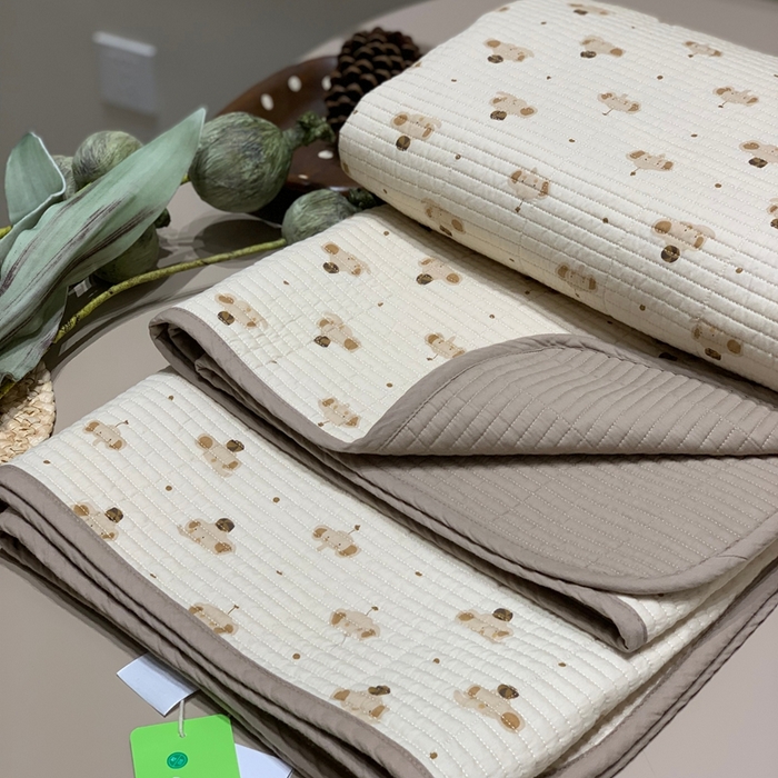 91家纺网 家纺一手货源 找家纺 汇庭 2025秋冬新款慕斯单品床盖系列 布丁象庄园