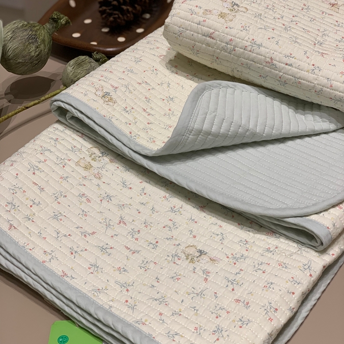 91家纺网 家纺一手货源 找家纺 汇庭 2025秋冬新款慕斯单品床盖系列 奇妙兔庄园