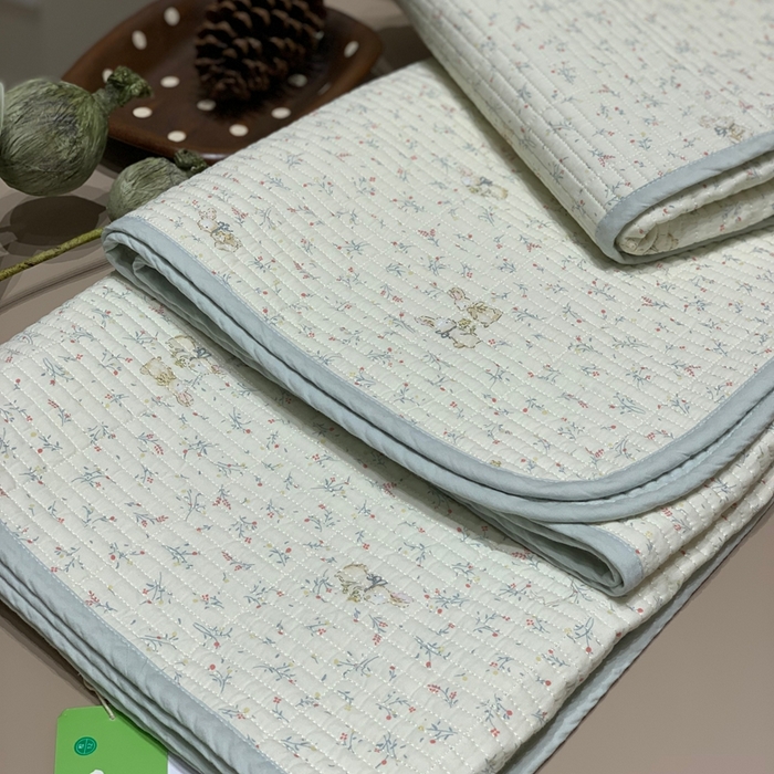 91家纺网 家纺一手货源 找家纺 汇庭 2025秋冬新款慕斯单品床盖系列 奇妙兔庄园