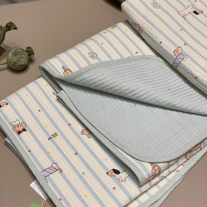 91家纺网 家纺一手货源 找家纺 汇庭 2025秋冬新款慕斯单品床盖系列 小狗美美