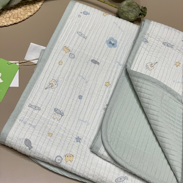 91家纺网 家纺一手货源 找家纺 汇庭 2025秋冬新款慕斯单品床盖系列 鱼儿蓝庄园