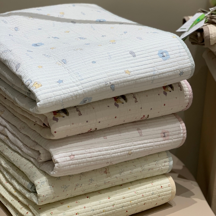 91家纺网 家纺一手货源 找家纺 汇庭 2025秋冬新款慕斯单品床盖系列 组合图仅供参考