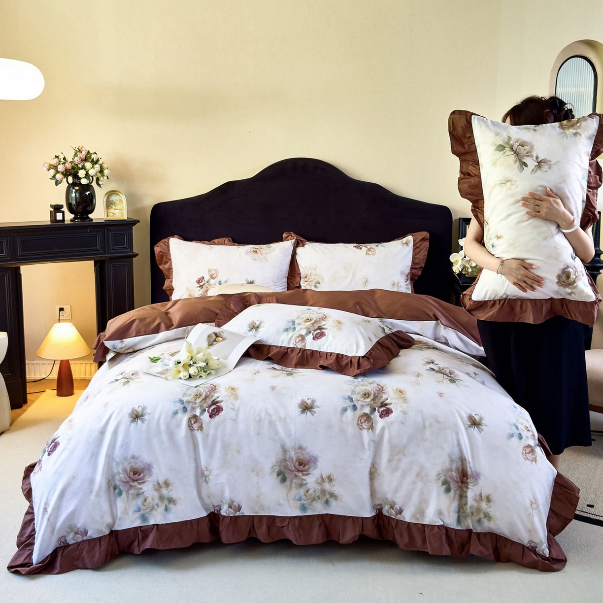 91家纺网 家纺一手货源 找家纺 未来家居 2025新款法式全棉贡缎花边款数码印花四件套 槿薇-绿