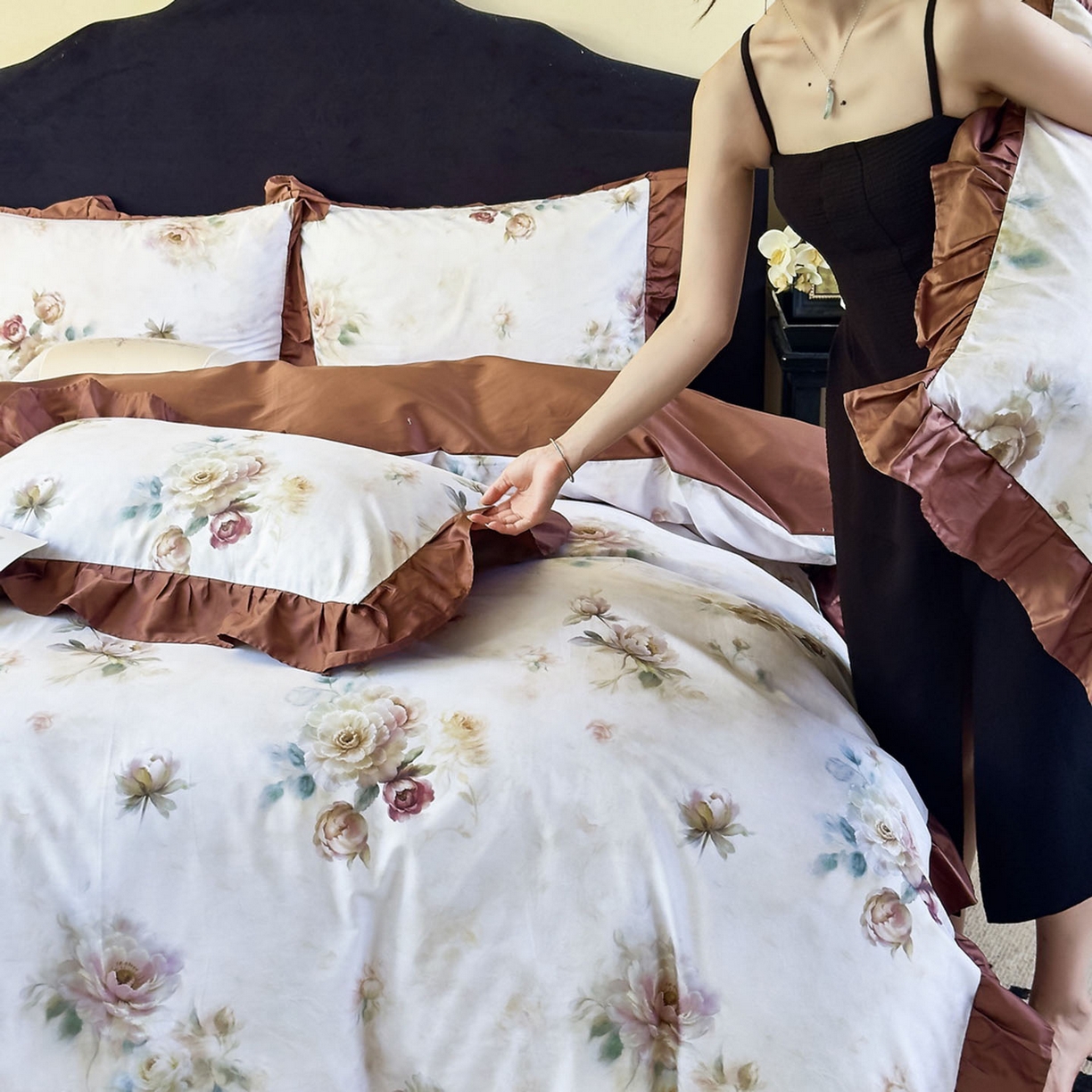 91家纺网 家纺一手货源 找家纺 未来家居 2025新款法式全棉贡缎花边款数码印花四件套 槿薇-绿