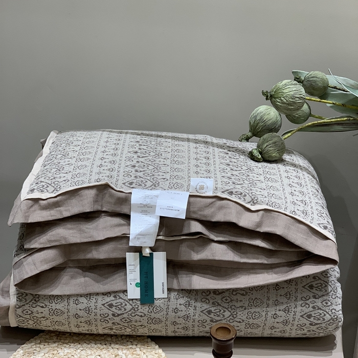 91家纺网 家纺一手货源 找家纺 （总）汇庭 2025秋冬新款·色织大提花春秋被系列