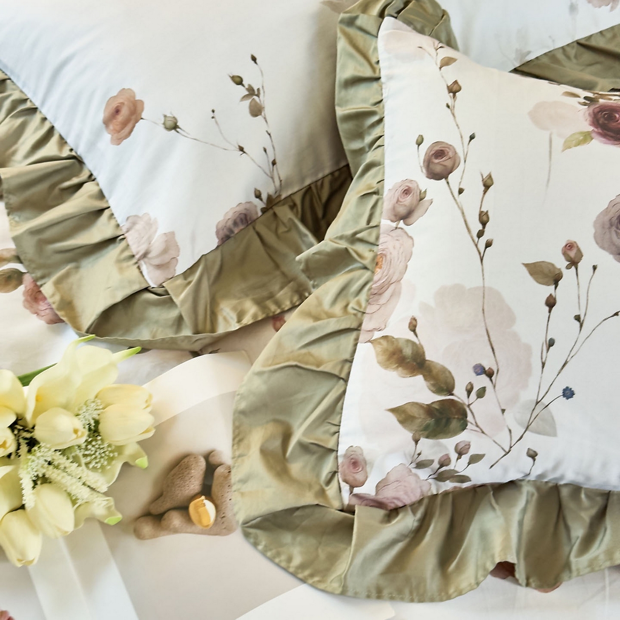 91家纺网 家纺一手货源 找家纺 未来家居 2025新款法式全棉贡缎花边款数码印花四件套 疏棠-绿