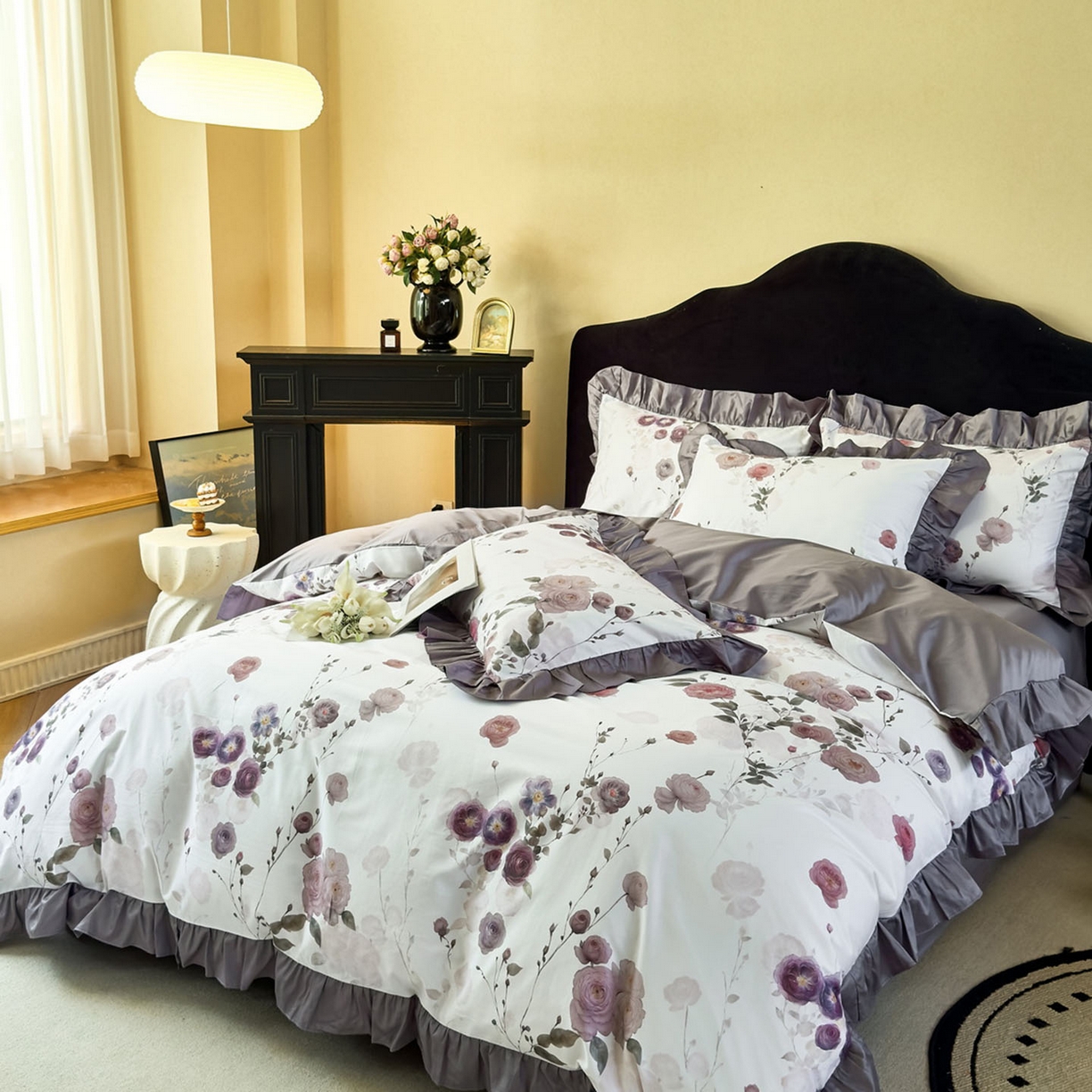 91家纺网 家纺一手货源 找家纺 未来家居 2025新款法式全棉贡缎花边款数码印花四件套 疏棠-紫