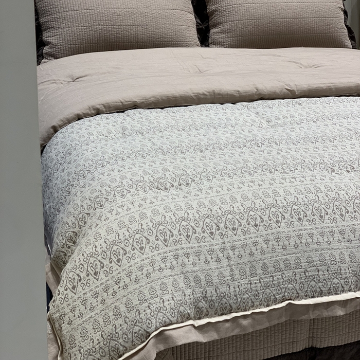 91家纺网 家纺一手货源 找家纺 汇庭 2025秋冬新款·色织大提花春秋被系列 艾比斯咖