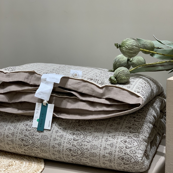 91家纺网 家纺一手货源 找家纺 汇庭 2025秋冬新款·色织大提花春秋被系列 艾比斯咖