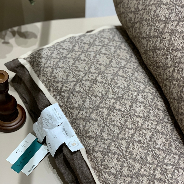 91家纺网 家纺一手货源 找家纺 汇庭 2025秋冬新款·色织大提花春秋被系列 莫奈咖