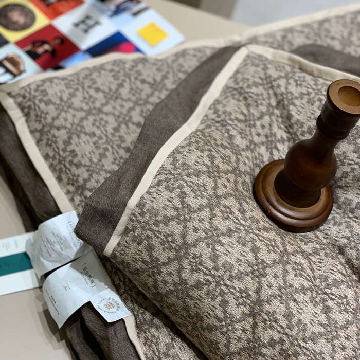 91家纺网 家纺一手货源 找家纺 汇庭 2025秋冬新款·色织大提花春秋被系列 莫奈咖