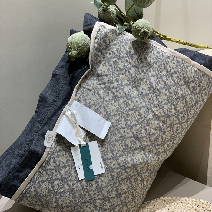 91家纺网 家纺一手货源 找家纺 汇庭 2025秋冬新款·色织大提花春秋被系列 莫奈深蓝