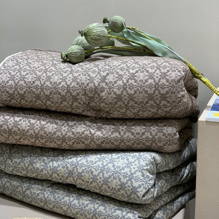 91家纺网 家纺一手货源 找家纺 汇庭 2025秋冬新款·色织大提花春秋被系列 组合