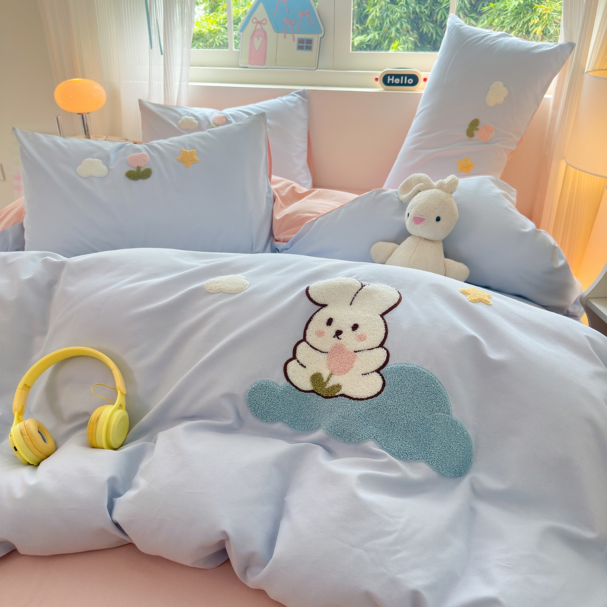 91家纺网 家纺一手货源 找家纺 锦觅 2025秋冬新款A类纯色小清新全棉磨毛绣花保暖四件套-第二批 可爱小兔