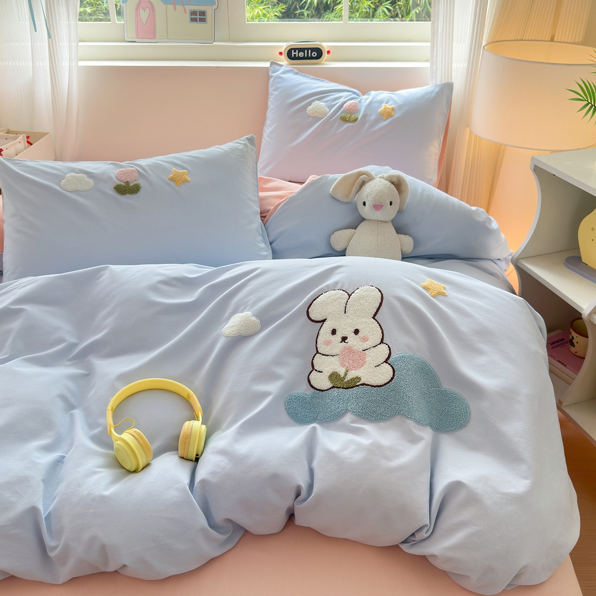 91家纺网 家纺一手货源 找家纺 锦觅 2025秋冬新款A类纯色小清新全棉磨毛绣花保暖四件套-第二批 可爱小兔