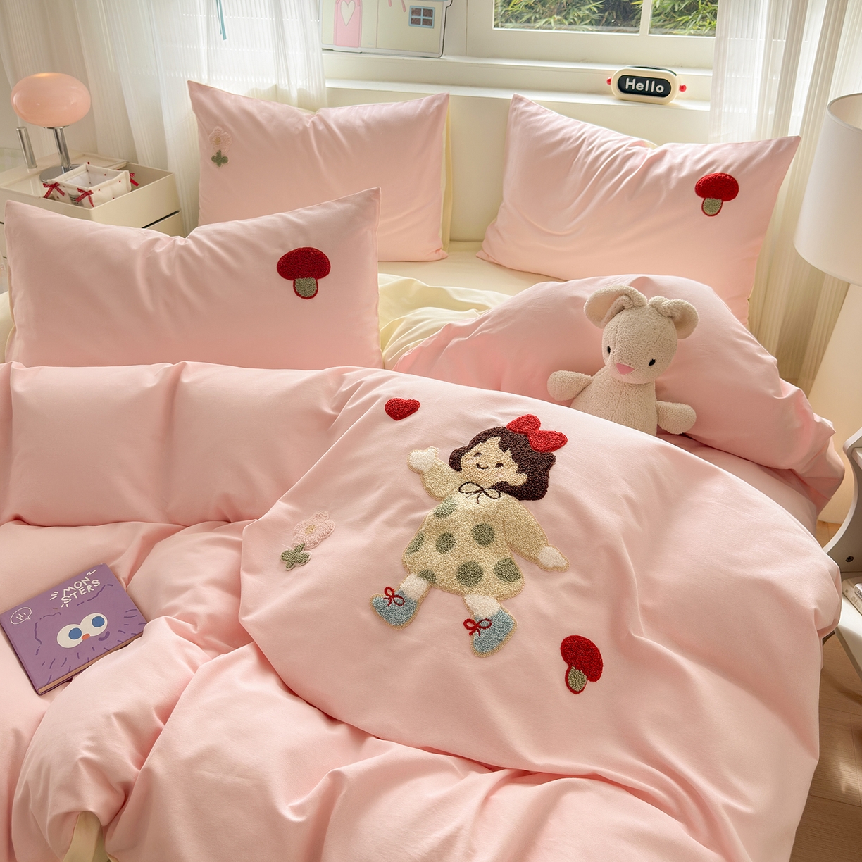 91家纺网 家纺一手货源 找家纺 锦觅 2025秋冬新款A类纯色小清新全棉磨毛绣花保暖四件套-第二批 可爱女孩（粉白）