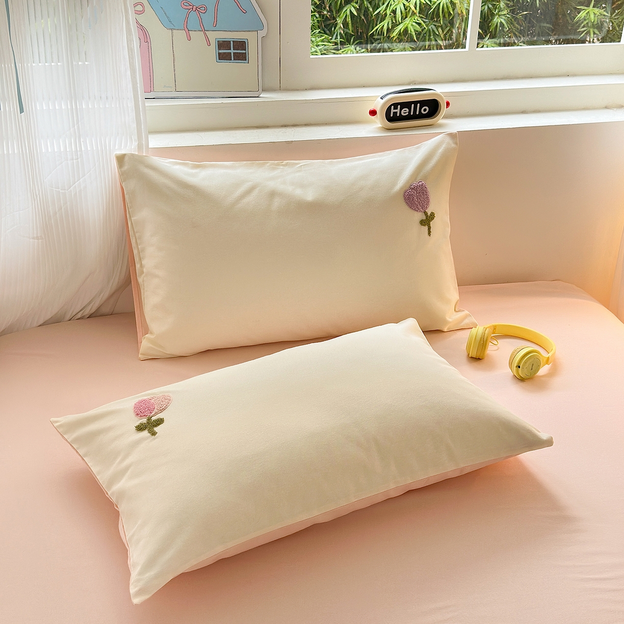 91家纺网 家纺一手货源 找家纺 锦觅 2025秋冬新款A类纯色小清新全棉磨毛绣花保暖四件套-第二批 繁花似锦（米粉）