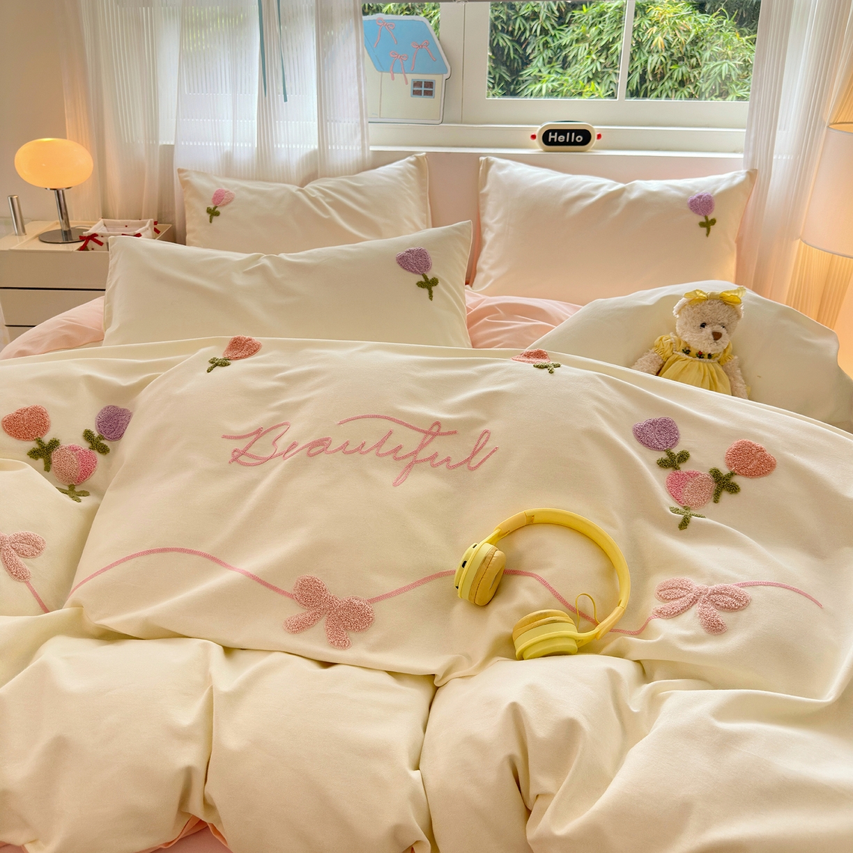 91家纺网 家纺一手货源 找家纺 锦觅 2025秋冬新款A类纯色小清新全棉磨毛绣花保暖四件套-第二批 繁花似锦（米粉）