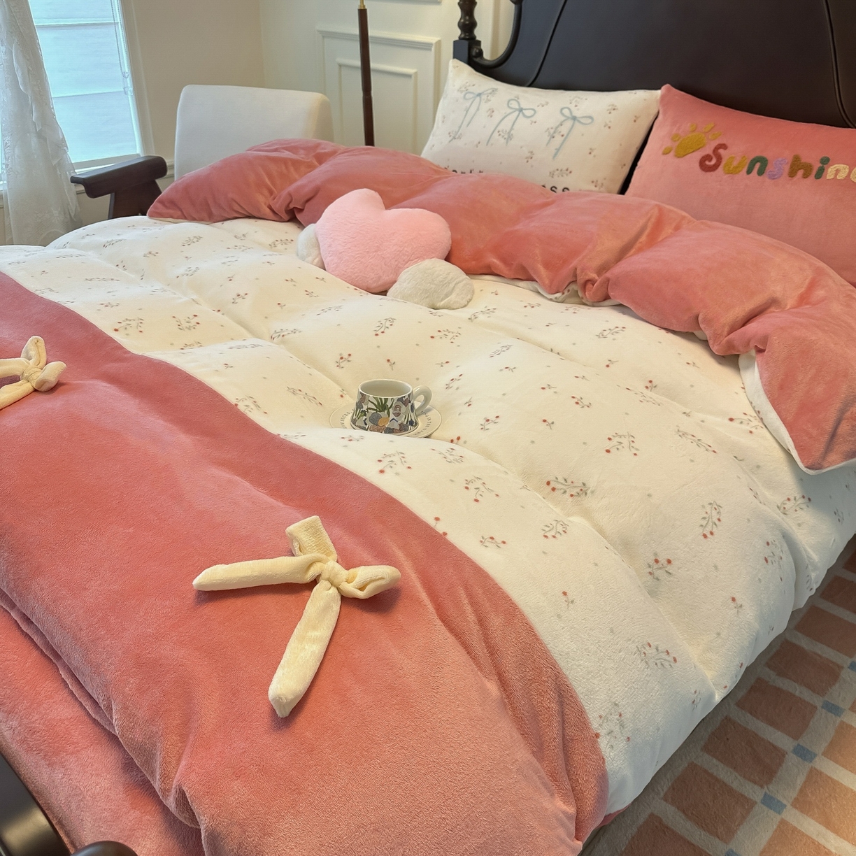 91家纺网 家纺一手货源 找家纺 子钦家纺 2025秋冬新款复古宫廷风加厚牛奶绒蝴蝶结款毛巾绣四件套 复古宫廷风-小花园