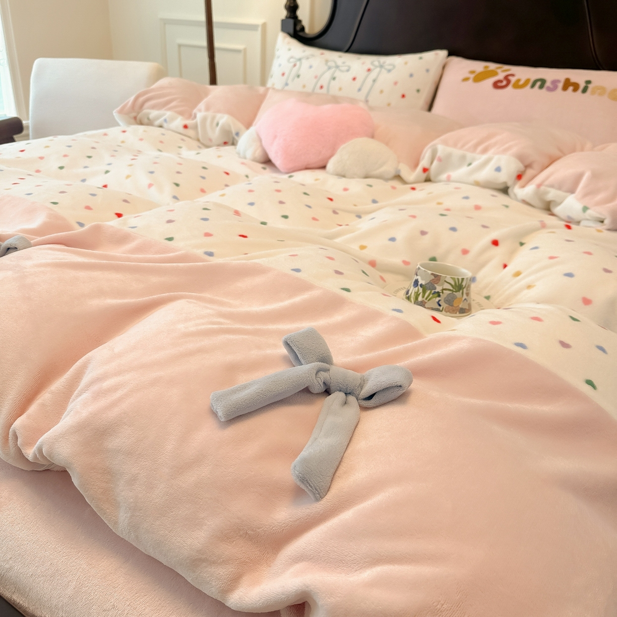 91家纺网 家纺一手货源 找家纺 （总）子钦家纺 2025秋冬新款复古宫廷风加厚牛奶绒蝴蝶结款毛巾绣四件套