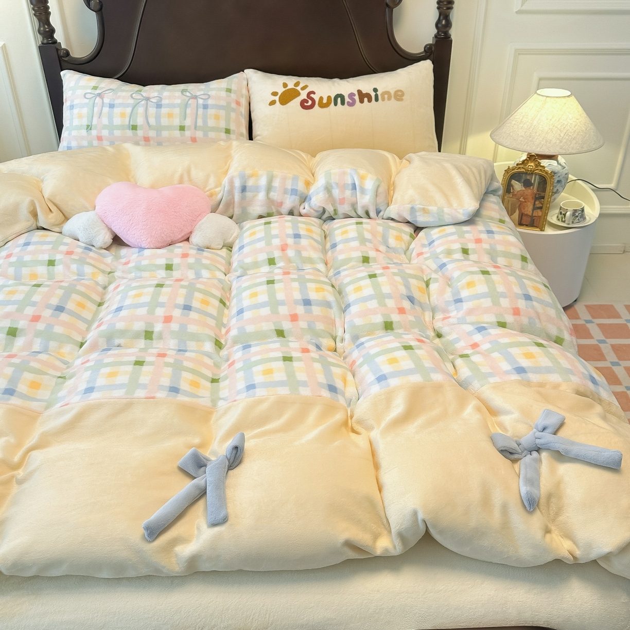 子钦家纺 2025秋冬新款复古宫廷风加厚牛奶绒蝴蝶结款毛巾绣四件套 复古宫廷风-七彩格