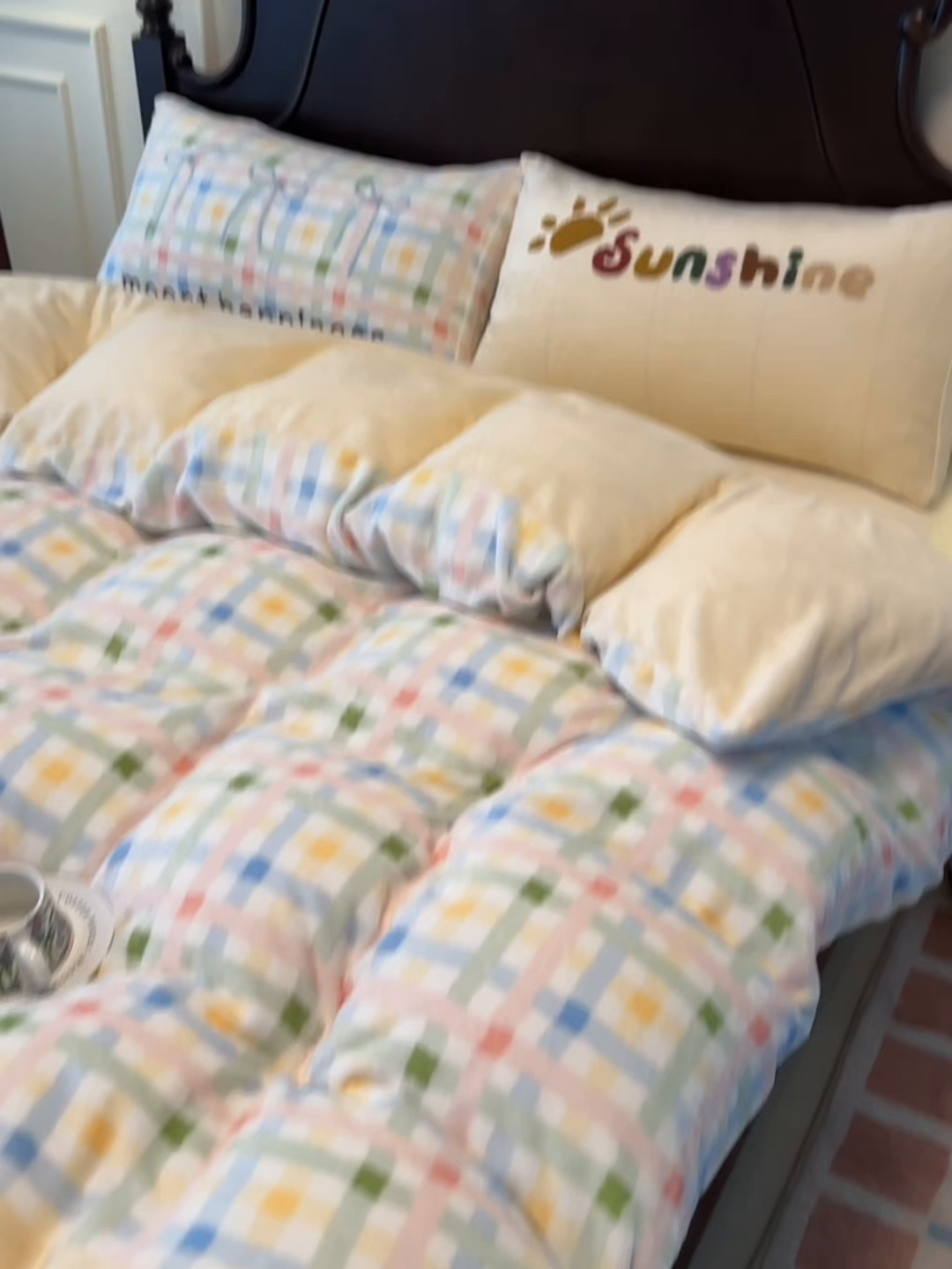 91家纺网 家纺一手货源 找家纺 子钦家纺 2025秋冬新款复古宫廷风加厚牛奶绒蝴蝶结款毛巾绣四件套 复古宫廷风-七彩格