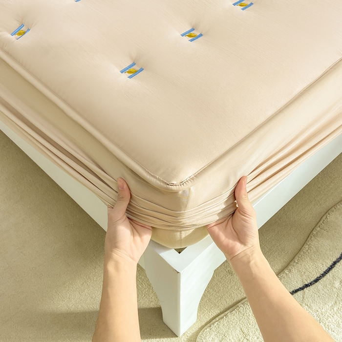 91家纺网 家纺一手货源 找家纺 安逸恋 2025新款简约新疆棉花单床笠床笠单件单品床笠 卡其